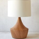 Gürgen Ağacından Dekoratif Ahşap Masa Abajuru